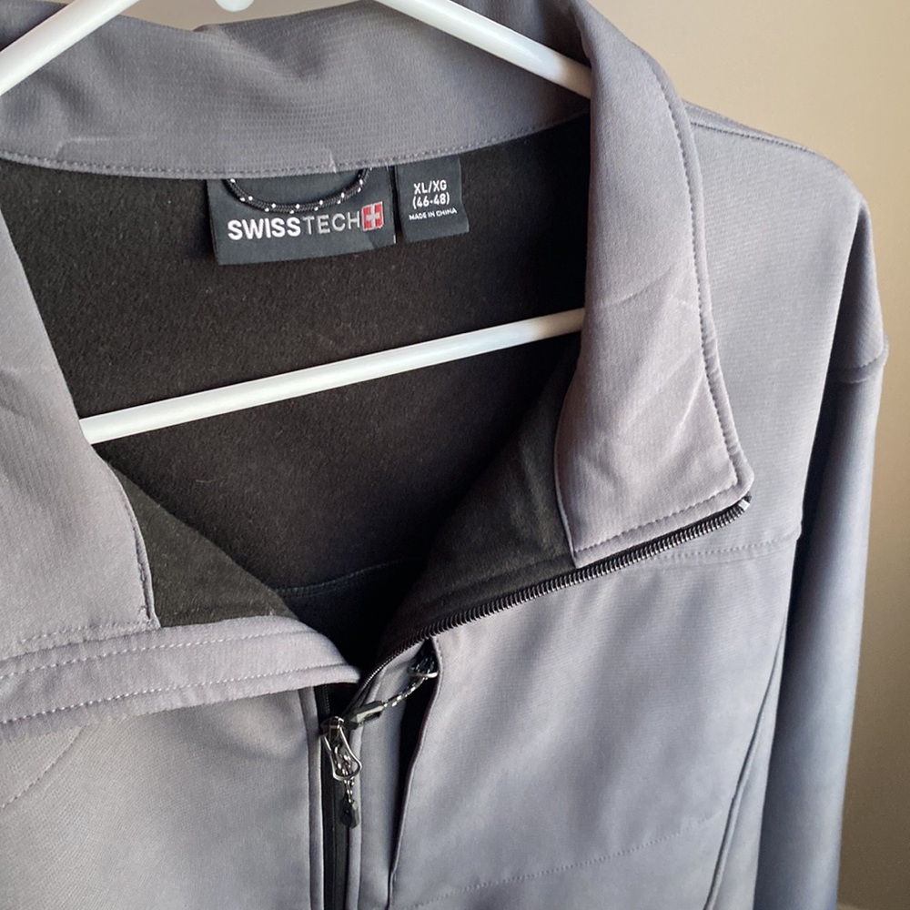 Swiss Tech Men's NEW Black Full Zip Softshell Jacket Sz XL (46-48) Fleece Inside